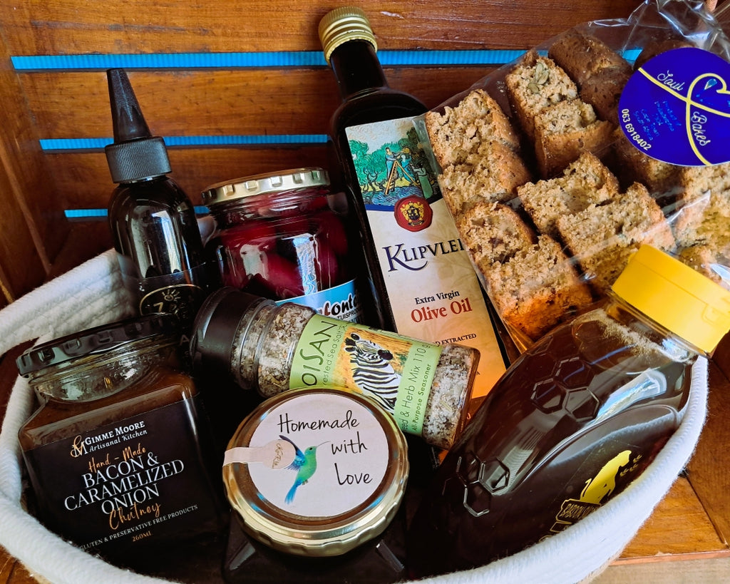 Large gift basket available at Country Pantry